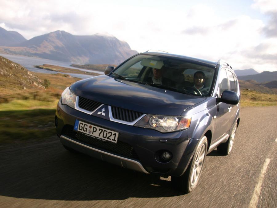  Mitsubishi Outlander 2007 года  (фото 10 из 16)